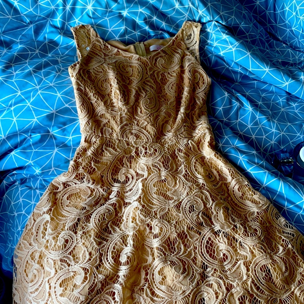 Beautiful dress.